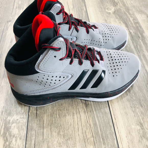 Adidas | Kid's Cross Em Up Basketball Shoes - Picture 4 of 8